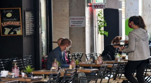 VAT reduction to cafés, restaurants and transport to be extended   
